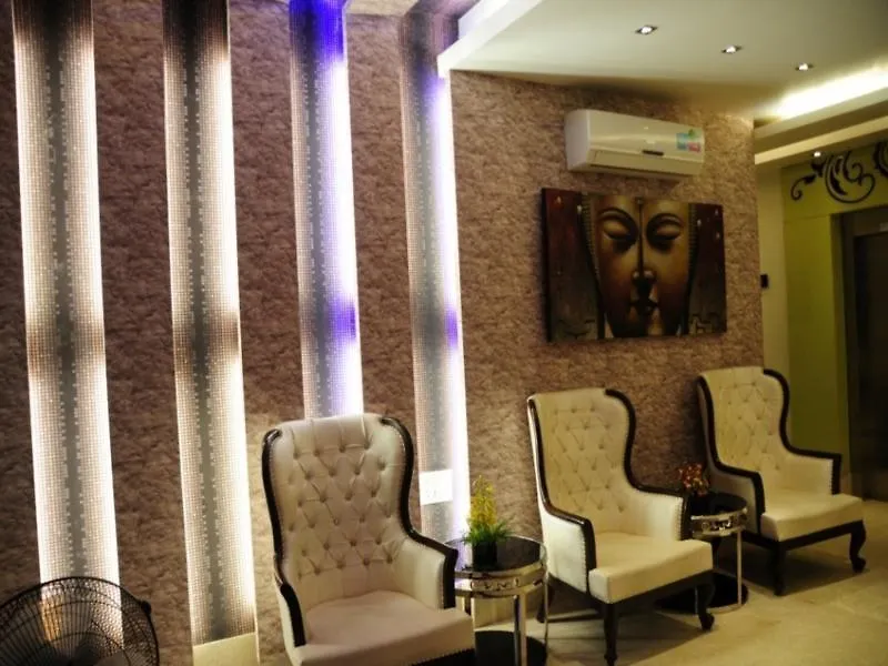 Hotel Taksh Inn Delhi  Indien