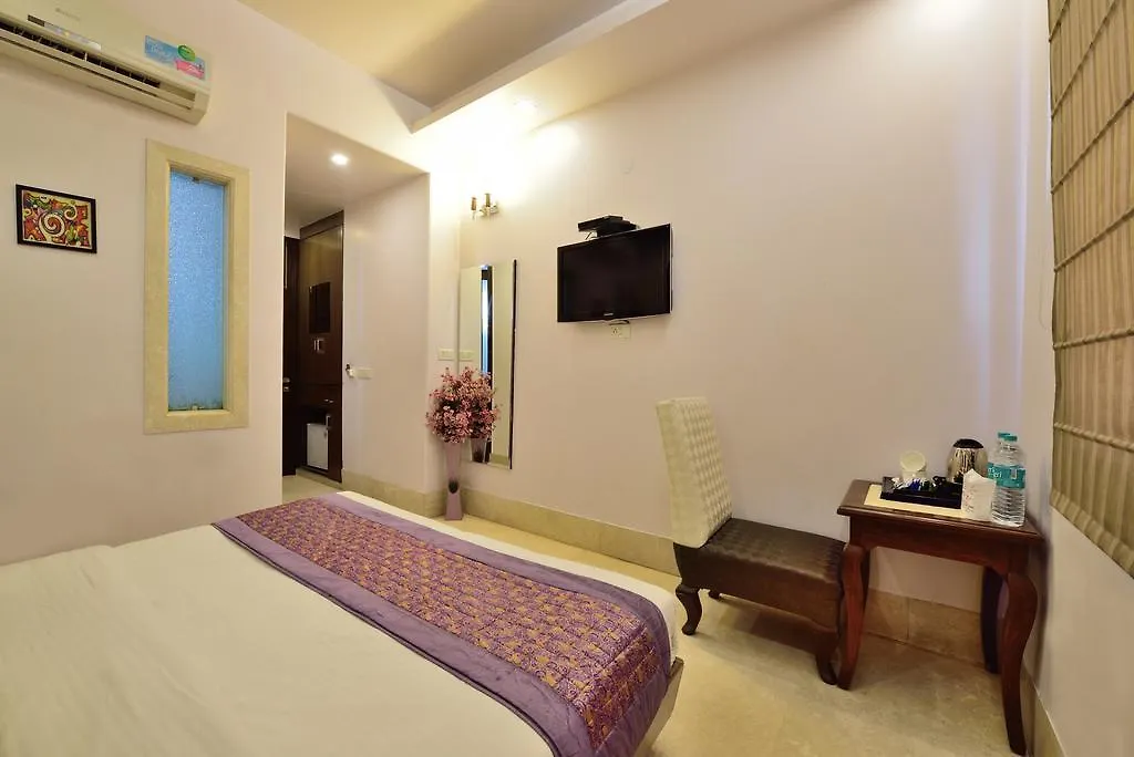 Hotel Taksh Inn Delhi  3*, Delhi (National Capital Territory of India) Indien