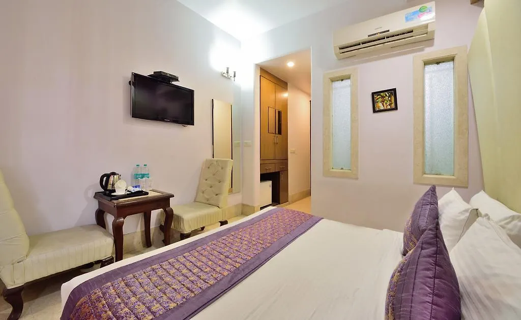 Hotel Taksh Inn Delhi  Indien